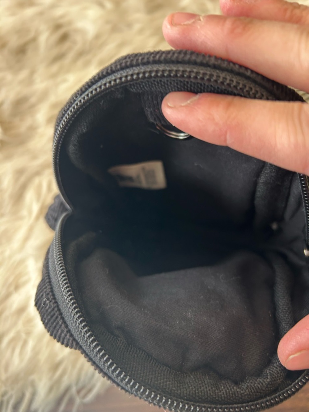 Lucy & Yak Black Crossbody Mini Bag - Picture 9 of 13